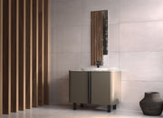 Mobilier baie Lenox Hill 100 cm Mia Italia – compoziția Lenox Hill 02, lăcuit gri-bej, metal negru mat