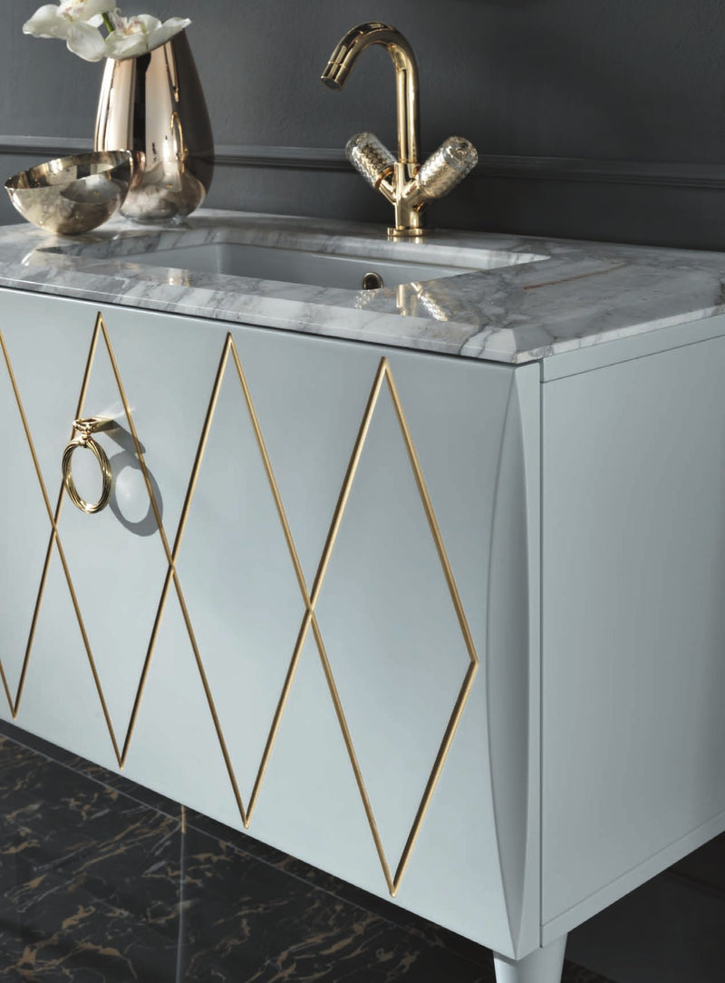 Mobilier baie Park Avenue 100 cm Mia Italia – detaliu Park Avenue 09: decoruri în romb și mâner inel auriu