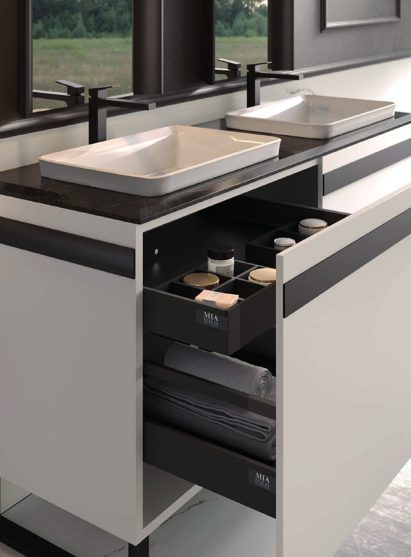 Mobilier Porta Nuova cu sertarele deschise și sertar interior (la cerere)
