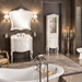 Mobilier baie clasic Murano 1 Gaia Mobili într-o amenajare elegantă cu oglindă și vitrină asortate
