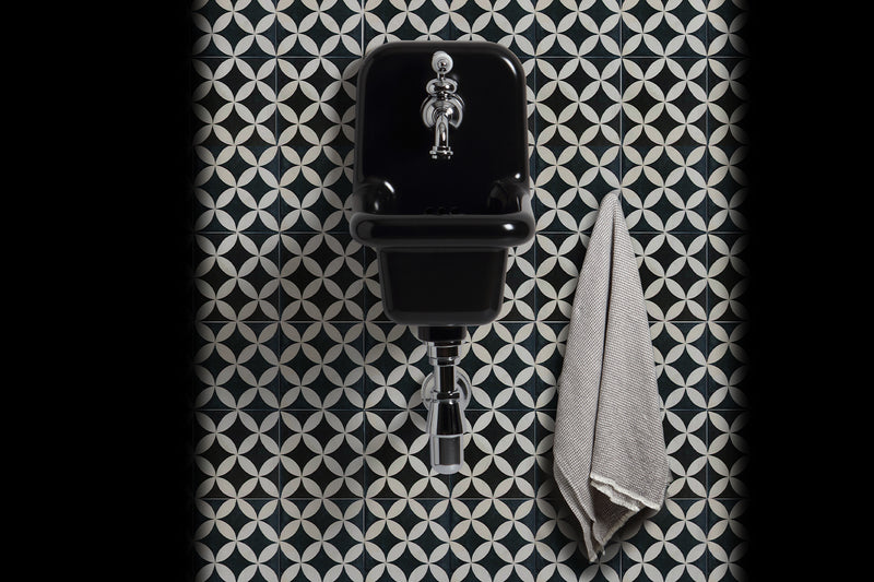 True Lavoar mini suspendat negru Italia 26x35x41cm