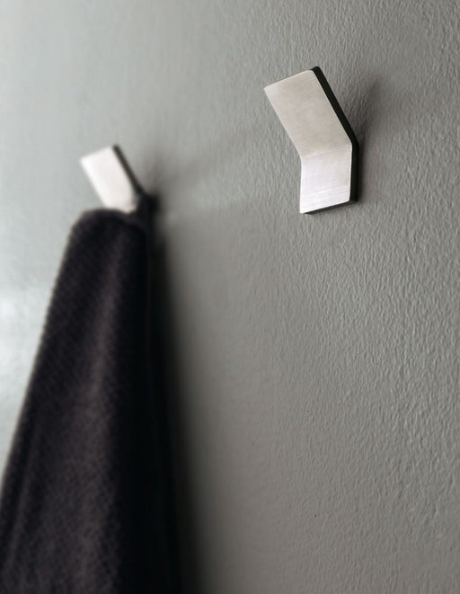 Cuier 5mm din inox – Treemme, imagine de ambianță
