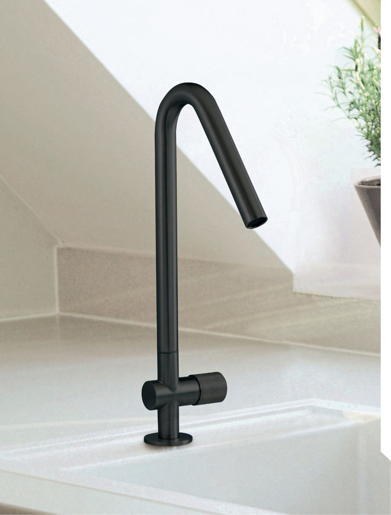 Baterie de bucătărie 22mm din inox – Treemme, imagine de ambianță