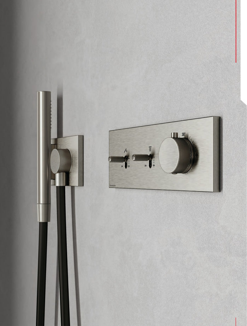 Termostat de duș încastrat Watt din inox, 2–5 ieșiri – Treemme, imagine de ambianță