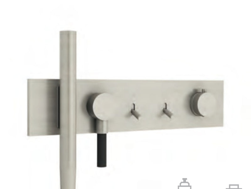 Baterie de duș încastrată Watt din inox cu duș de mână integrat Treemme