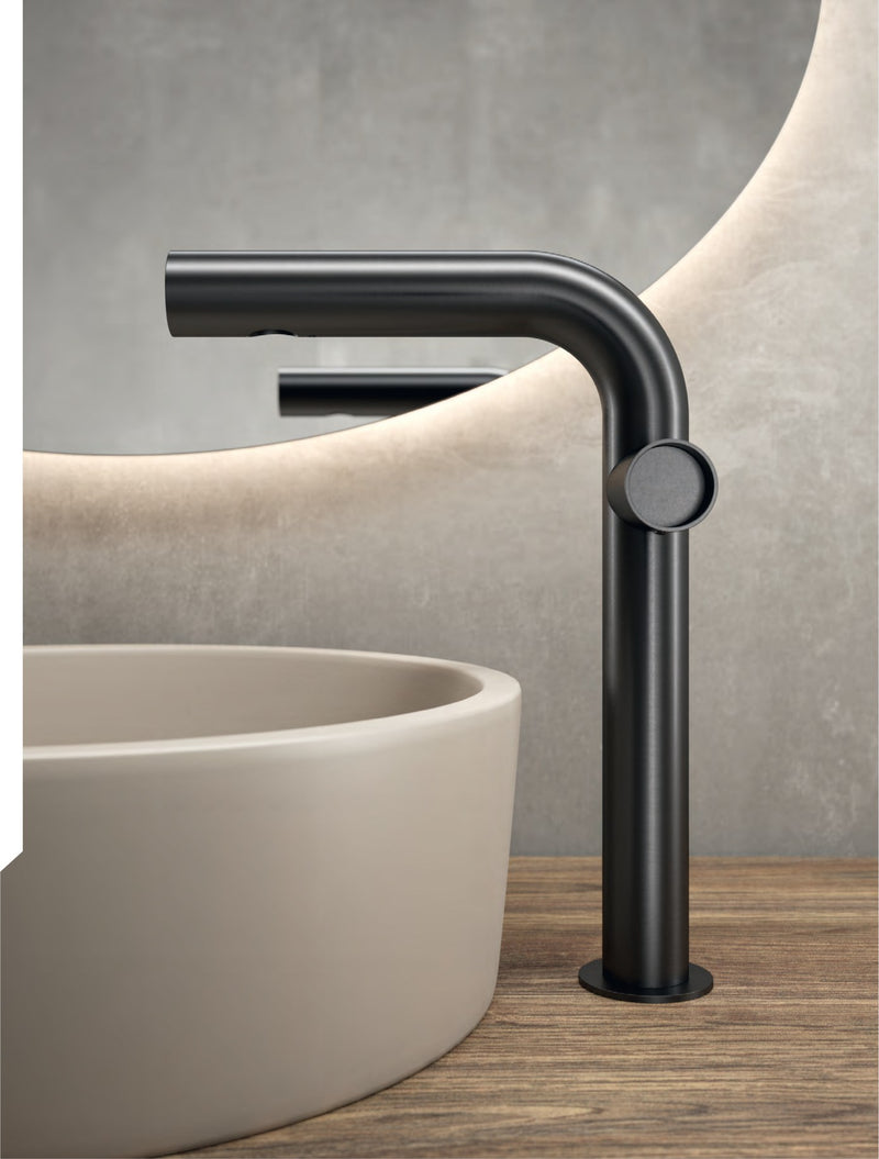 Baterie lavoar WaterTube din inox, monocomandă – Treemme, imagine de ambianță