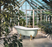 Cadă freestanding Epoca Treesse într-o baie amenajată
