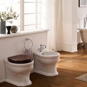 Vas WC pe Stativ Castellana – Ceramică Italiană SCARABEO, cod 5306